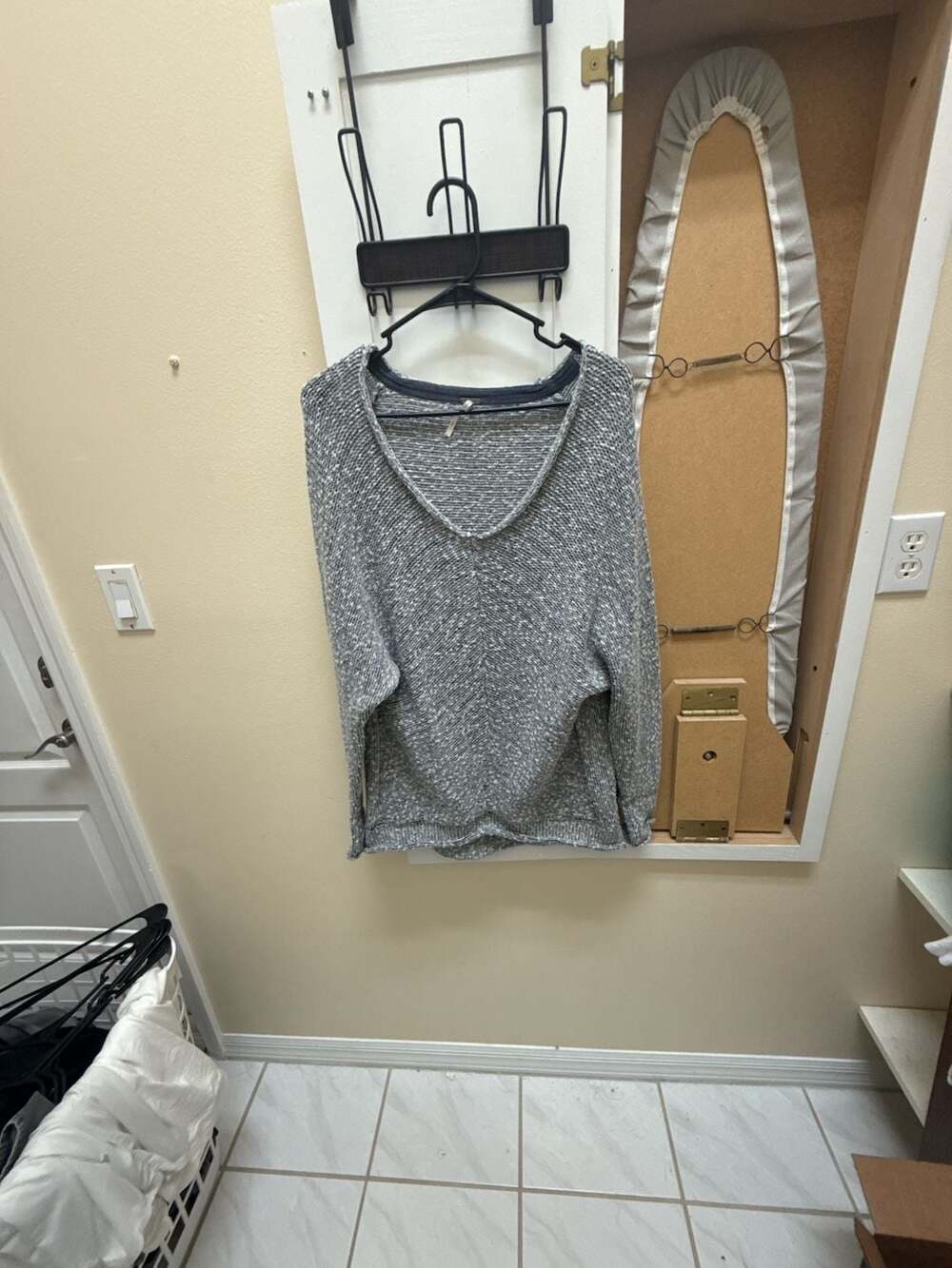 Free People Women's Size M Gray Marled Knit V-Neck Sweater